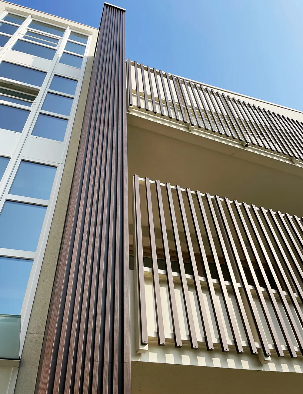 Rivestimento facciata residenziale per Condominio Immobiliare 2000