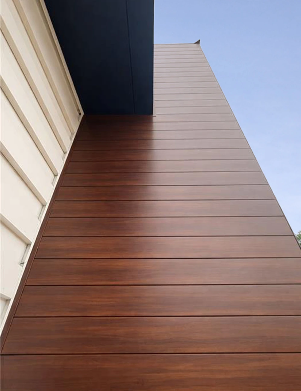 Rivestimento in alluminio per facciate della sede di Caldwell Constructors