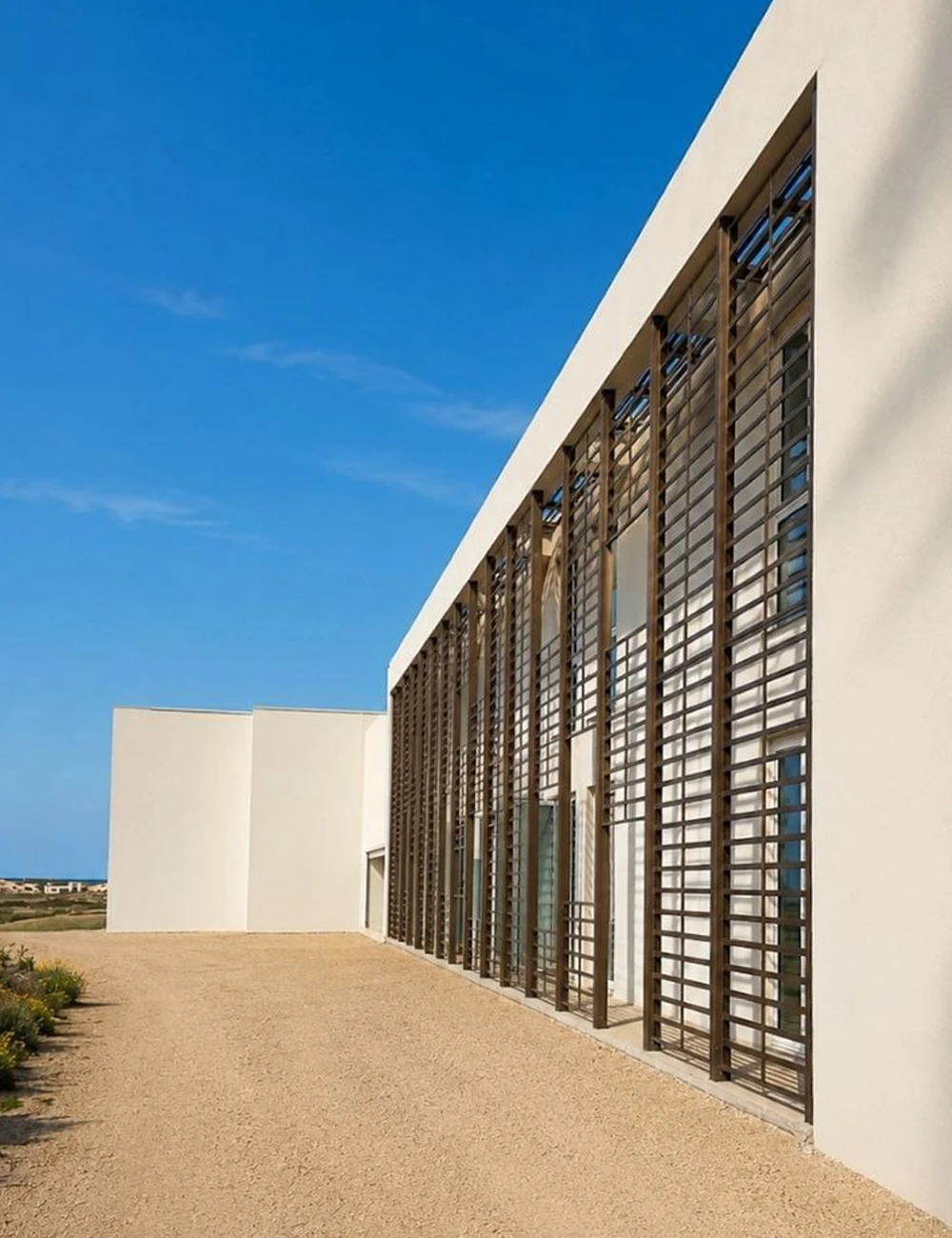 Frangisole in alluminio a Lampedusa
