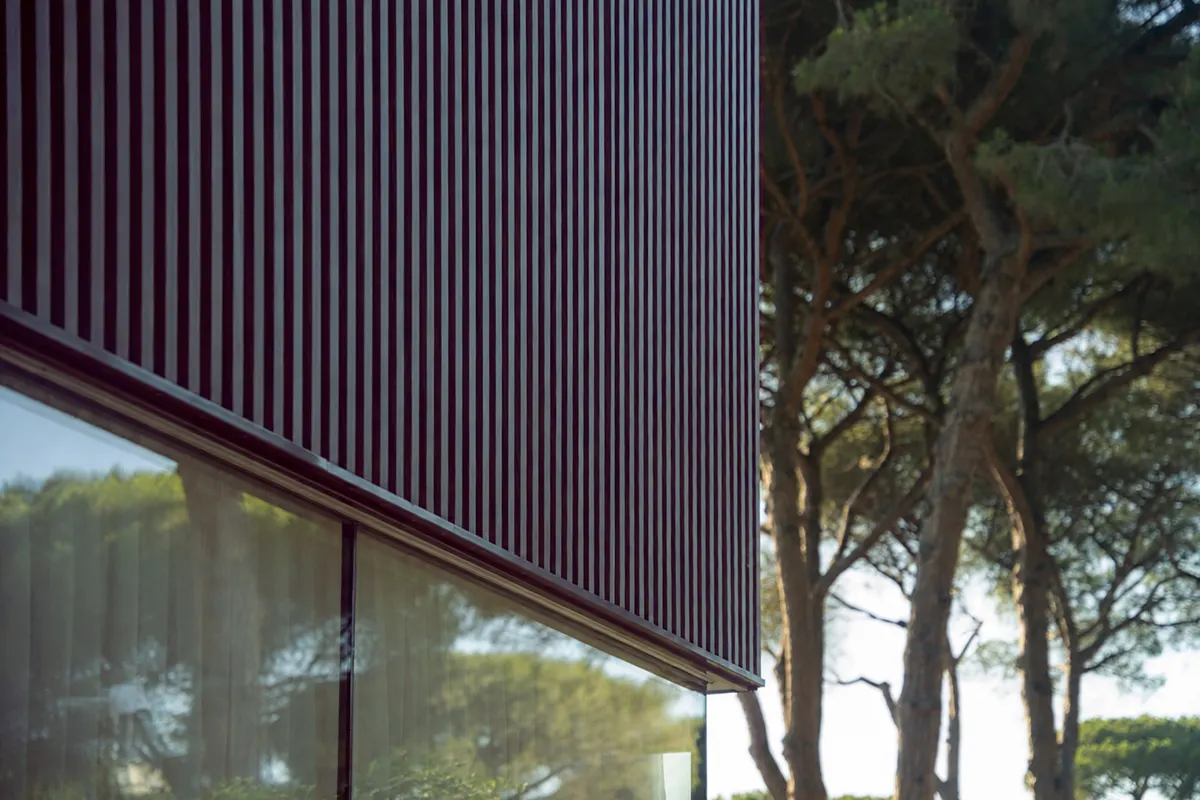 Villa di lusso con rivestimenti in alluminio a Cervia