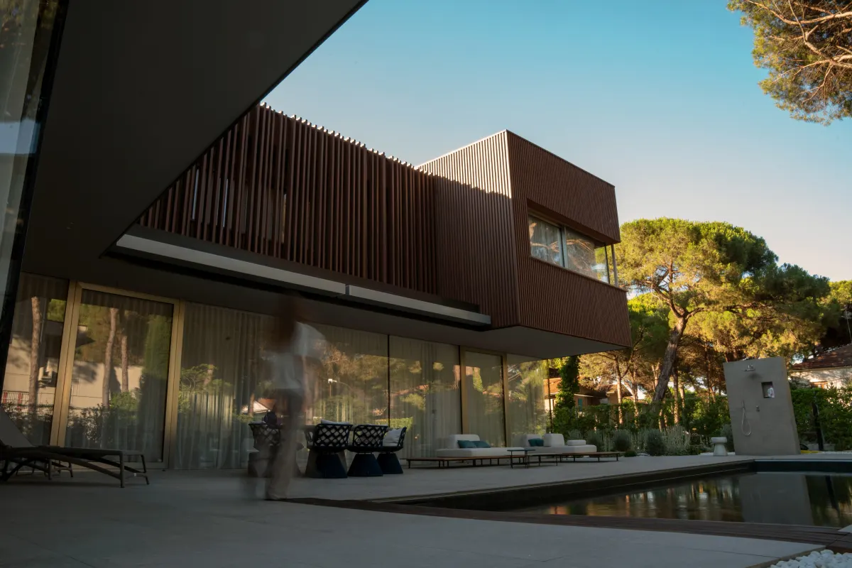 Villa di lusso con rivestimenti in alluminio a Cervia